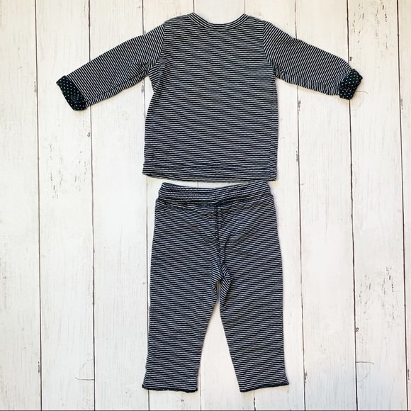 Set of Carter’s sweater and sweatpants - Picture 2 of 8